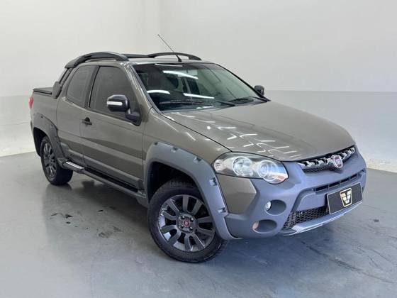 FIAT STRADA 1.8 MPI ADVENTURE CD 16V FLEX 3P MANUAL FIAT STRADA 1.8 MPI ADVENTURE CD 16V FLEX 3P MANUAL